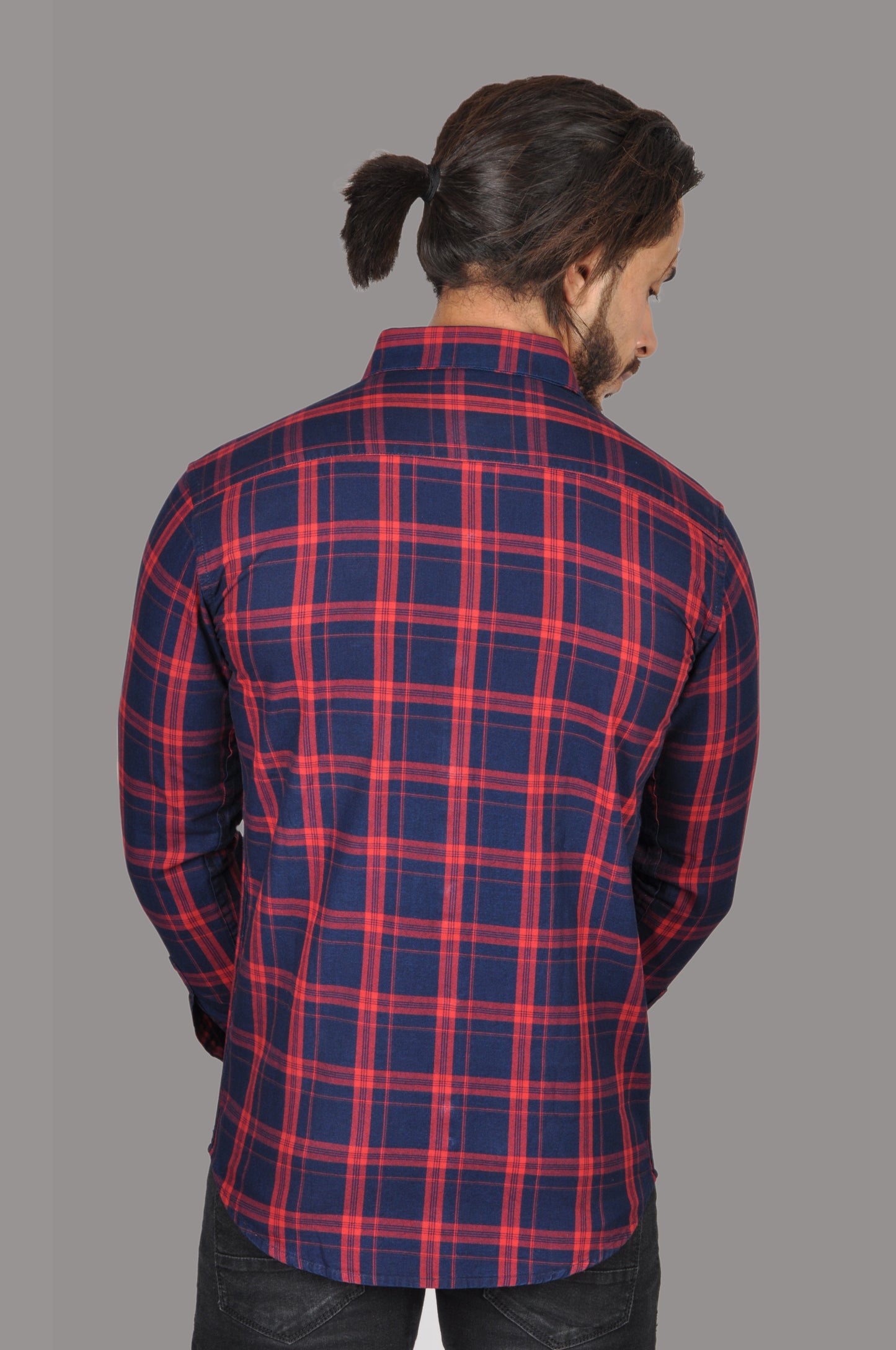 MEN NAVY BLUE & RED CASUAL CHECKED SHIRT